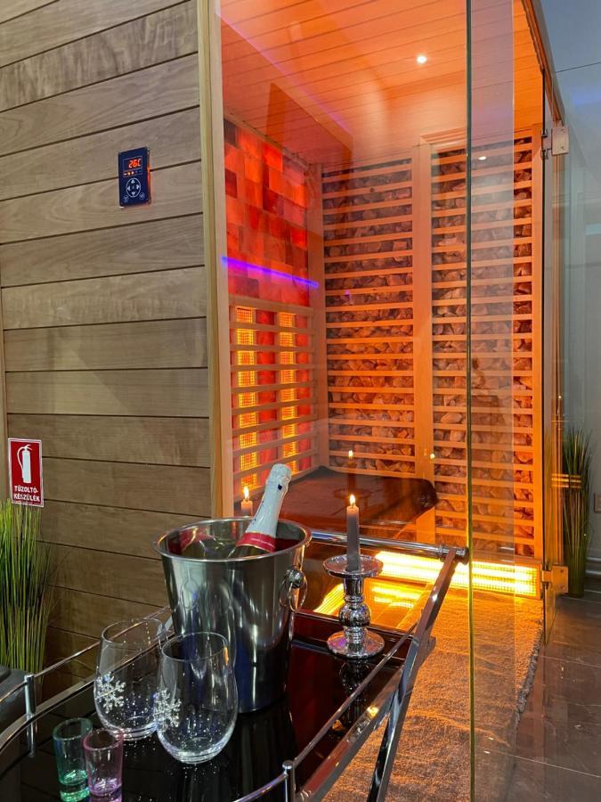 Hostel Rooms Дебрецен Екстериор снимка