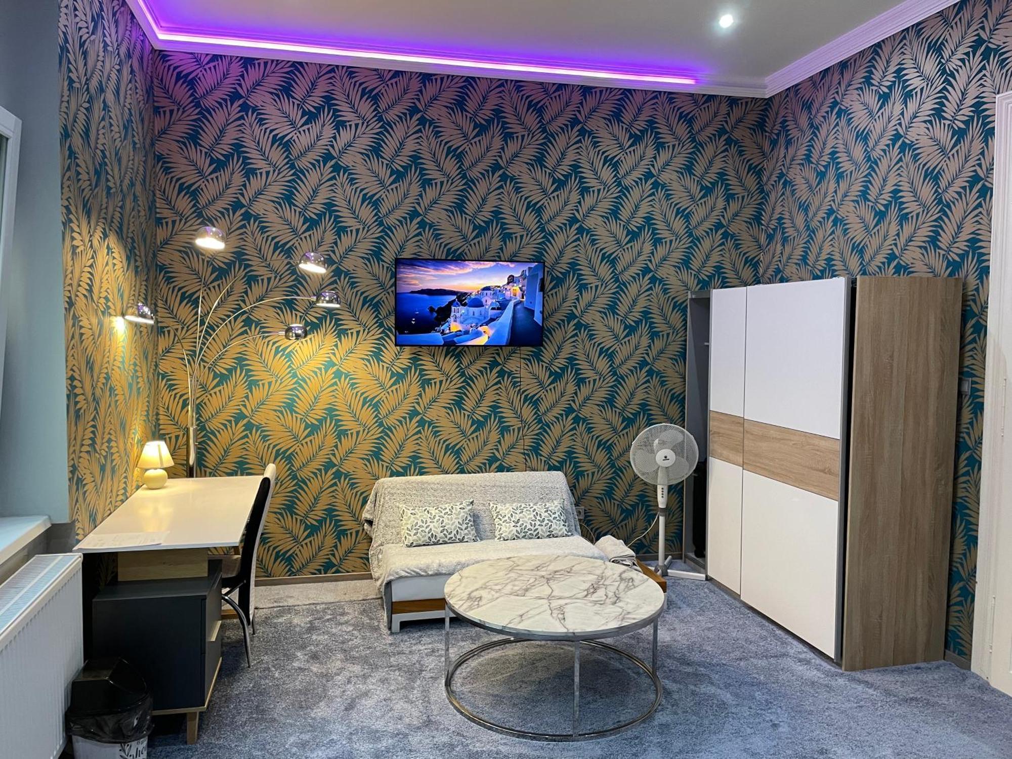 Hostel Rooms Дебрецен Екстериор снимка